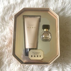 NWT Victoria’s Secret Perfume and Lotion Set 🧡